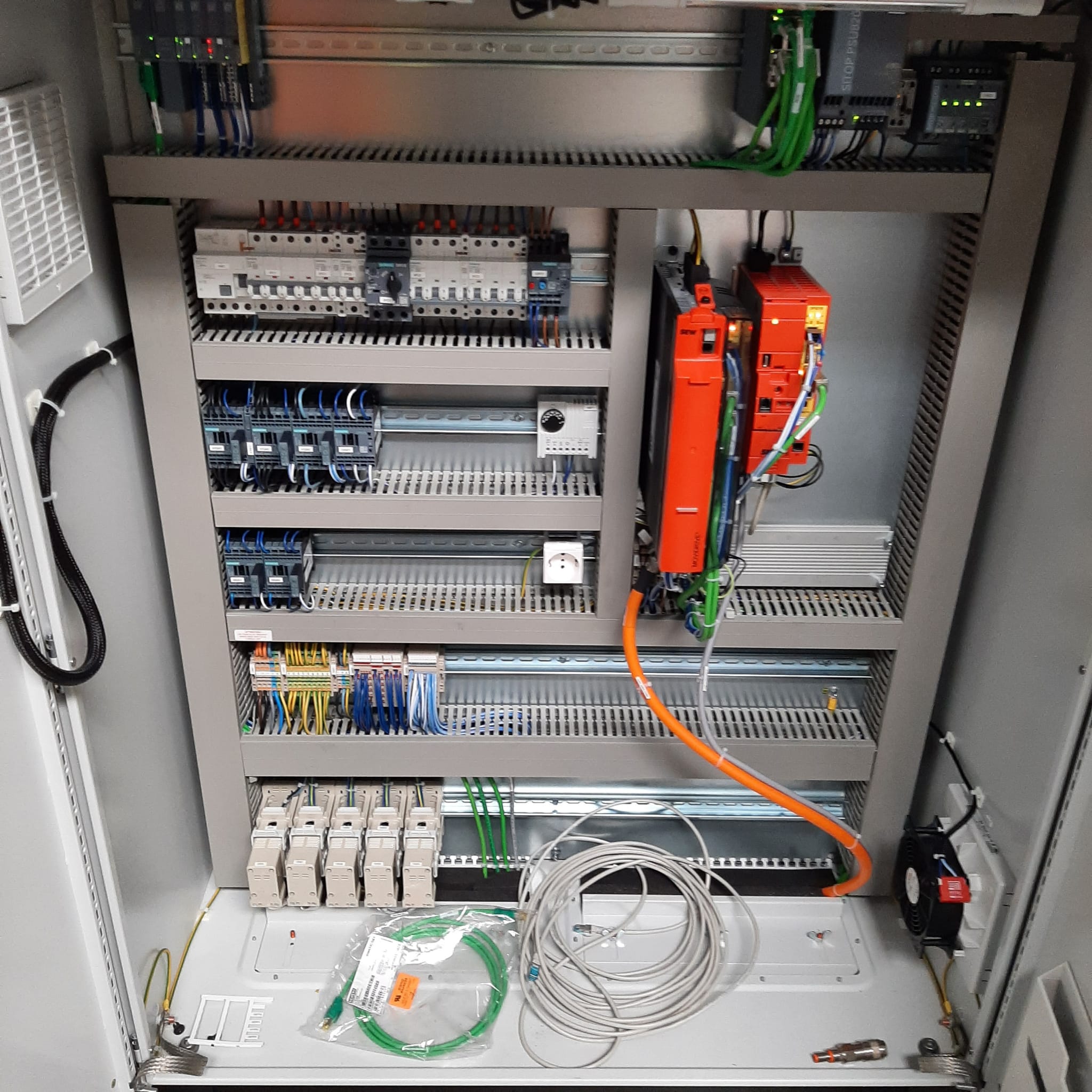 montare demontare utilaje industriale