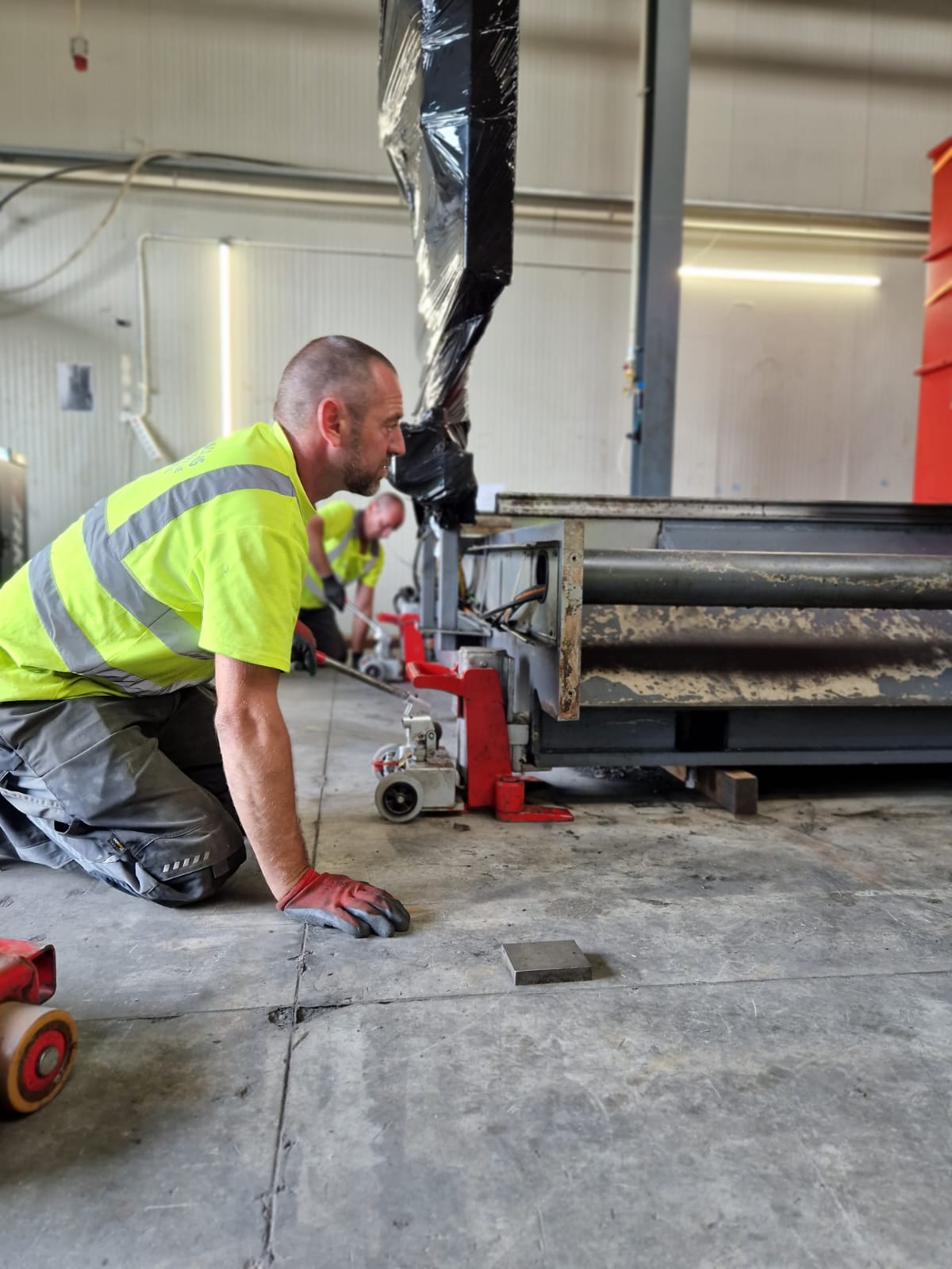 relocare utilaje industriale